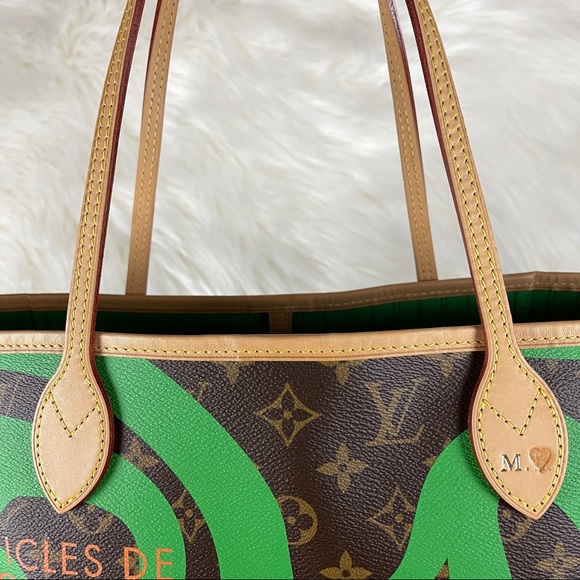 Louis Vuitton Hawaii Neverfull MM Tote w Pouch - Picture 8 of 16